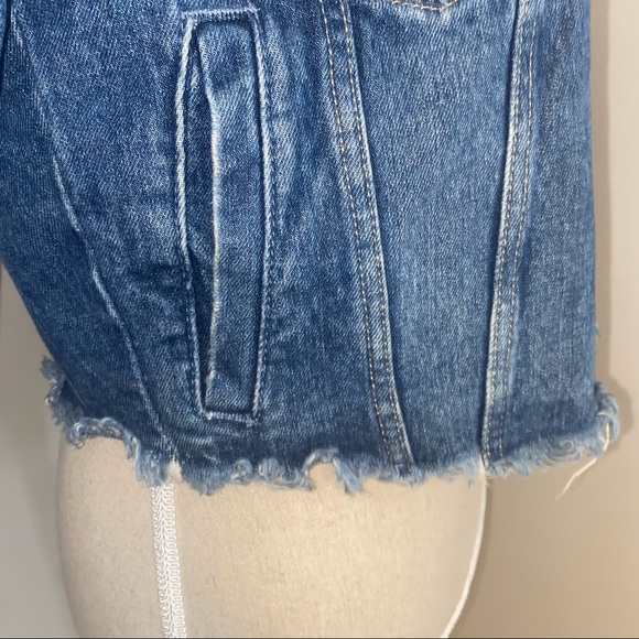 Zara Trafaluc distressed raw hem cropped denim jean jacket size XS - Picture 5 of 6